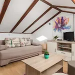 House Marica Apartament