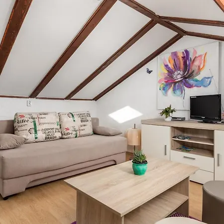 House Marica Apartment